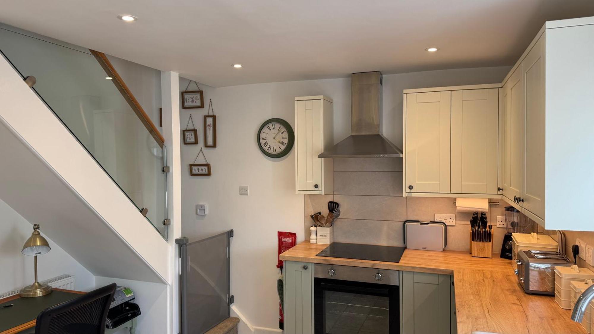 3 Bed Spa Cottage Southwater エクステリア 写真
